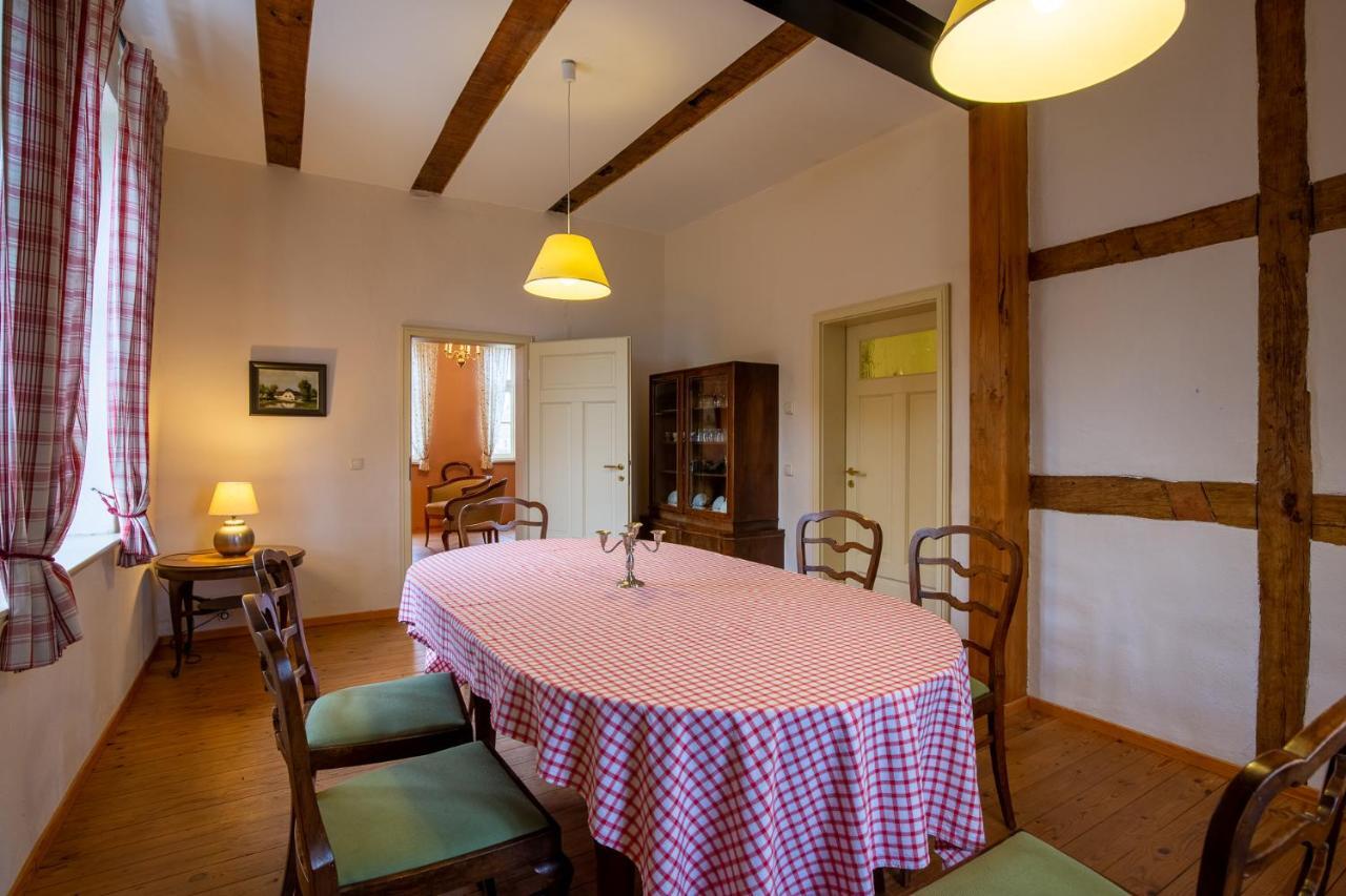 Altes Pastorat Schwichtenberg Borrentin Экстерьер фото